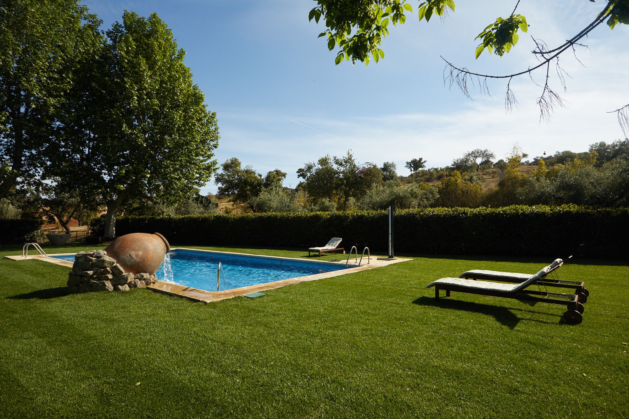 Cumbres de Montalbán Naturaleza Activa Piscina Estancia